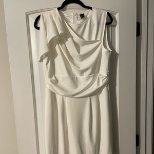 😍VFShow white/cream like dress. 😍 Size XL. Fits like a large.
